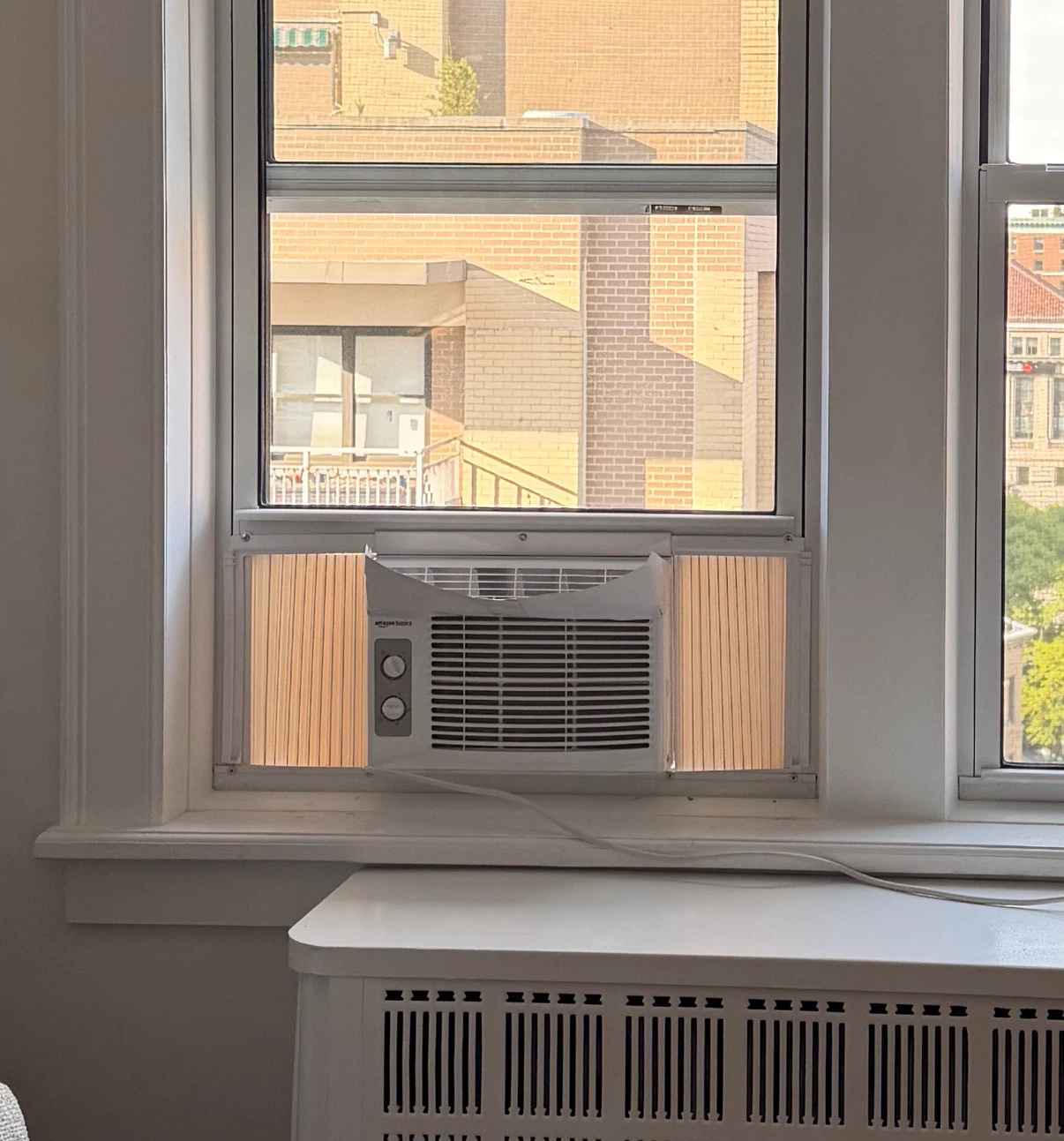 Amazon Basics 5000-BTU Window Air Conditioner - photo 3