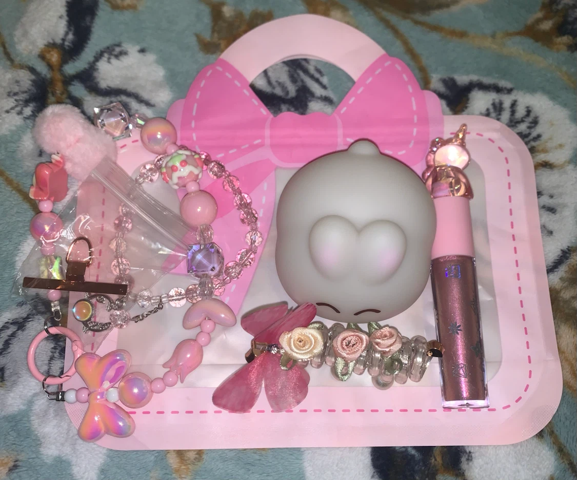 Cute pink gift bundle five piece
