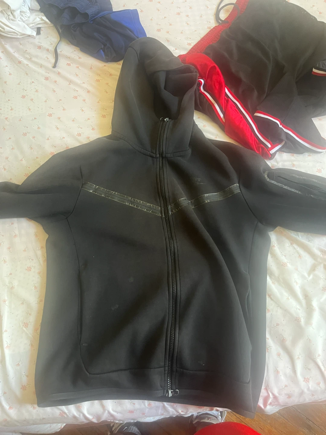 Black Nike Tech Fleece set  medium
