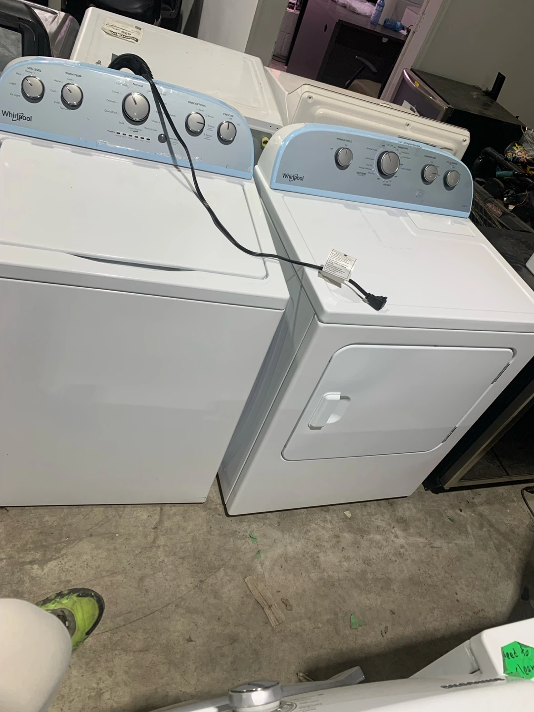 Whrilpool washer and dryer sale only 500/-