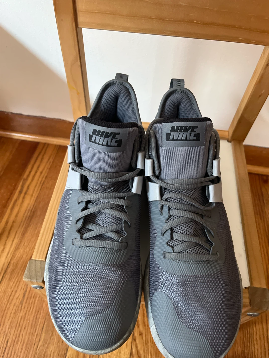 Nike Men's Grey Training Shoes - photo 4