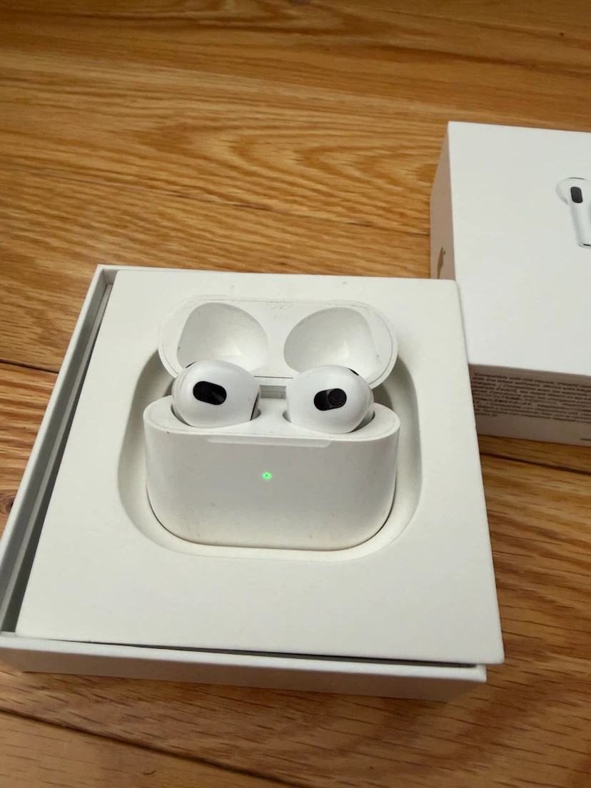 Apple AirPods (3rd Generation) with Charging Case and Cable - photo 2