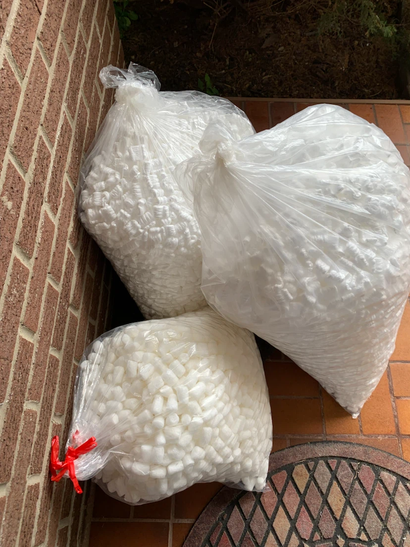 Large Quantity of Packing Peanuts - photo 2