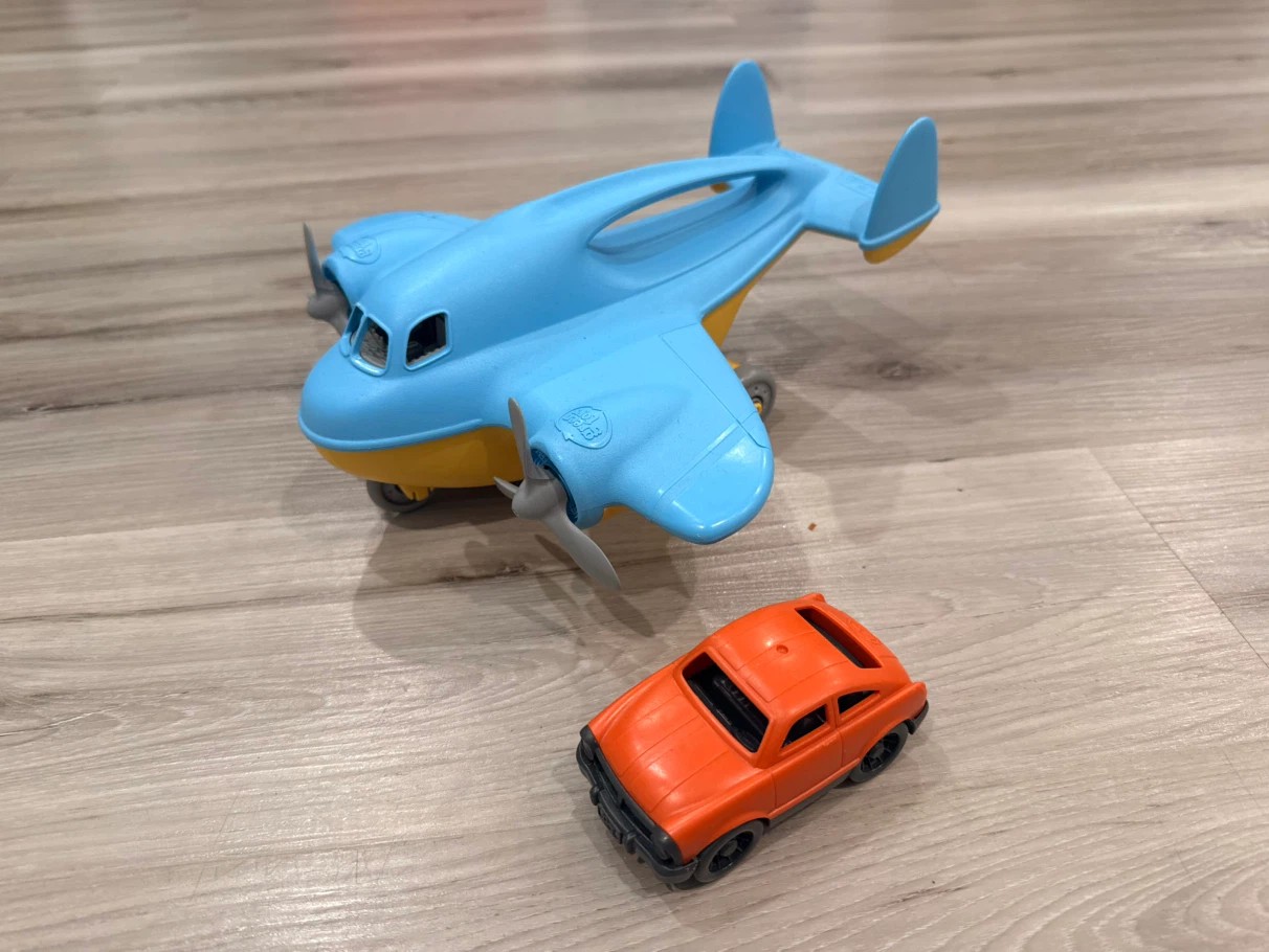 Green Toys Cargo Plane with Mini Car - photo 2
