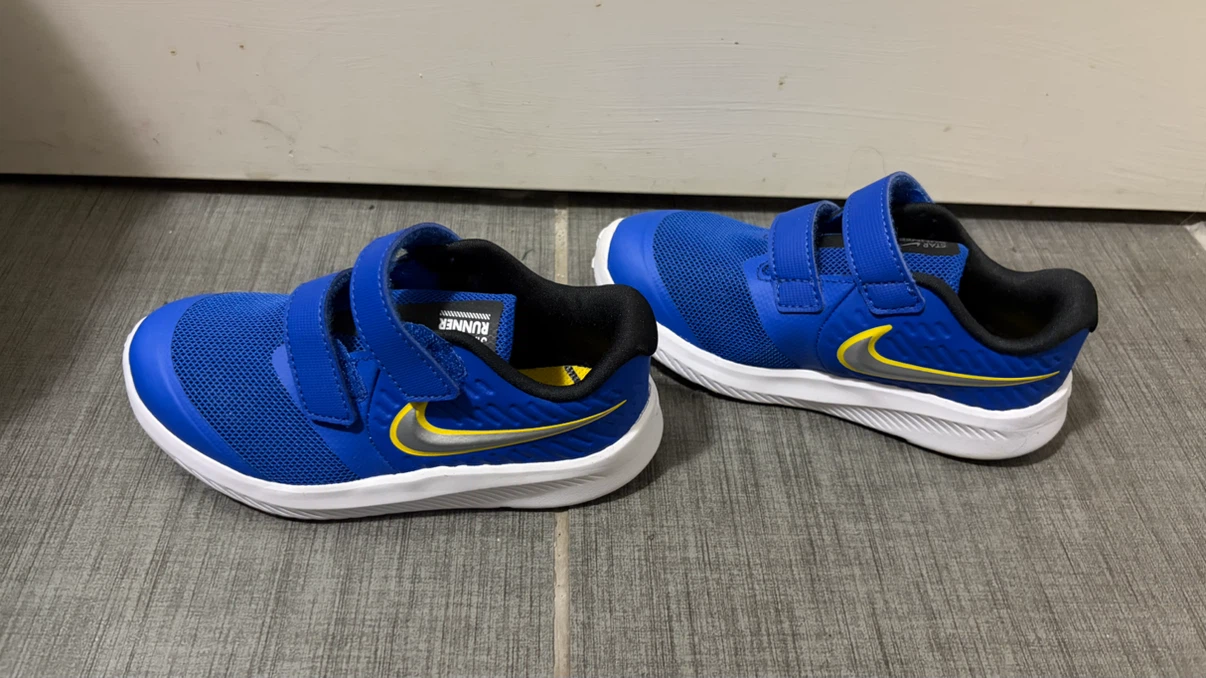Nike runner - Blue/Yellow - Size 9C