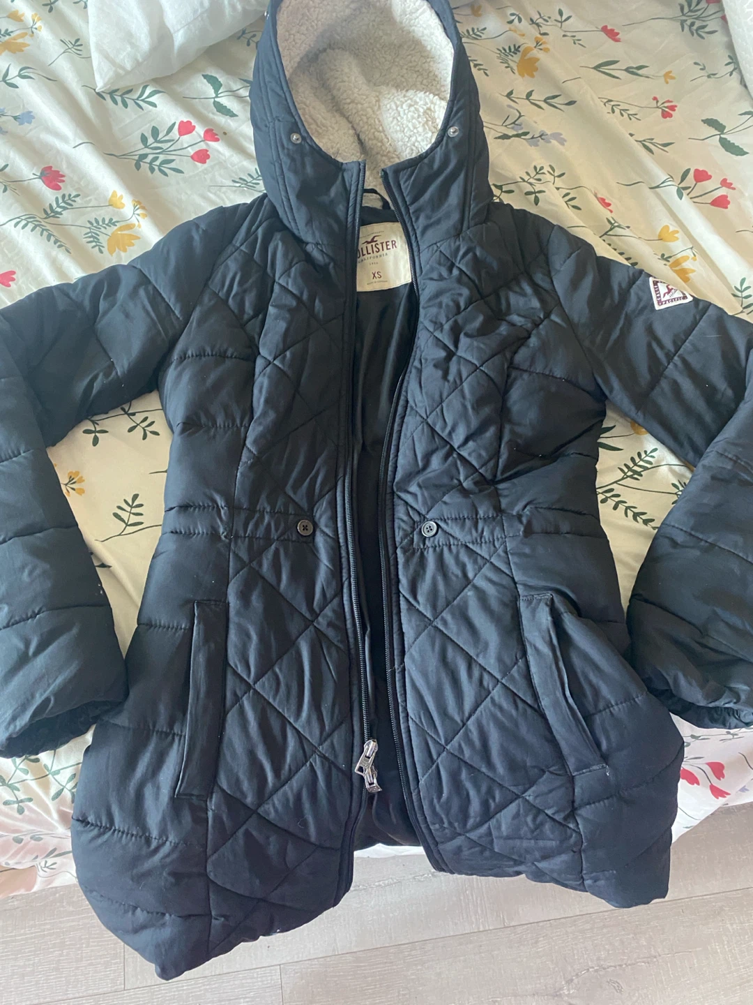 Hollister Quilted Puffer Jacket