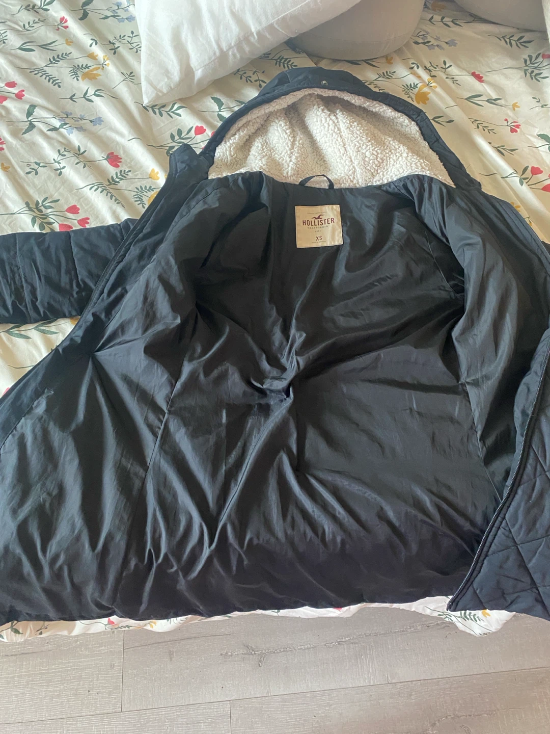 Hollister Quilted Puffer Jacket - photo 5