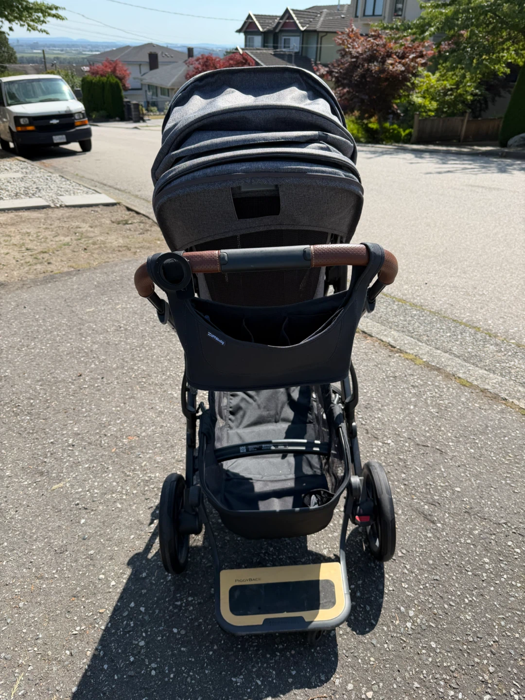 Uppababy Vista V3 + upper and lower adapters - photo 3