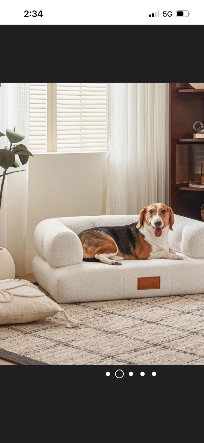 New White Boucle Pet Bed with Armrests Size Large