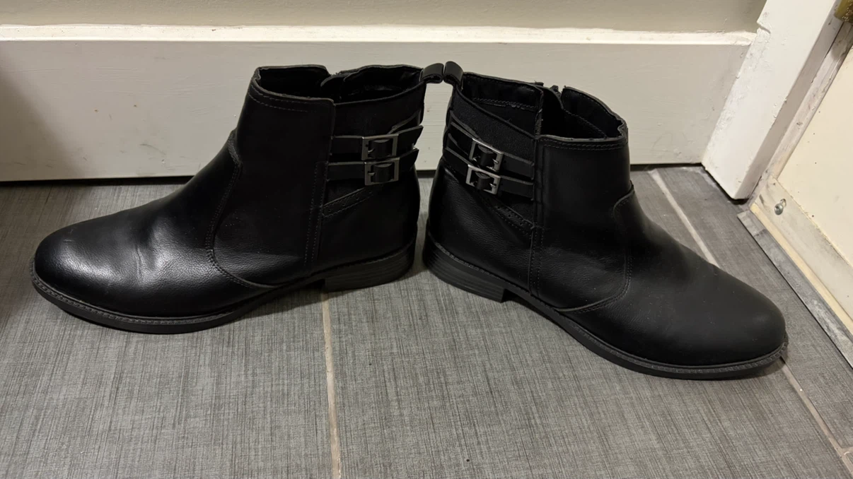 Black Buckle Detail Ankle Boots(size 37)