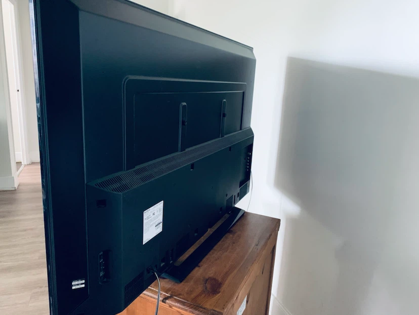 Sony 50" LCD TV - photo 2