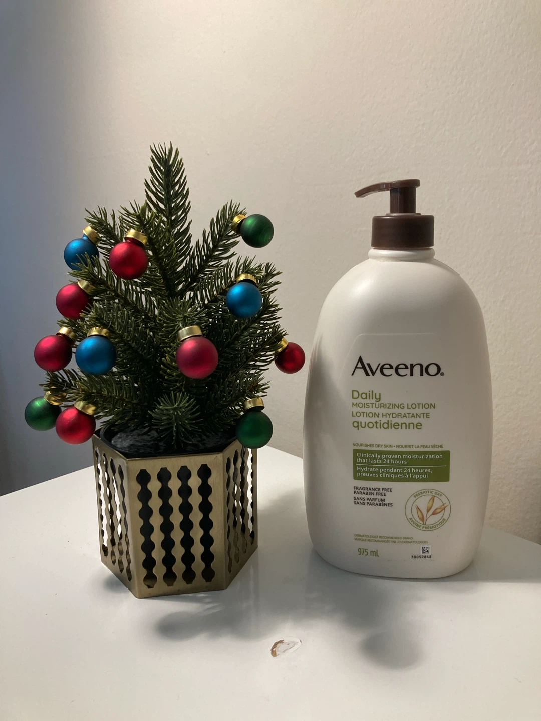 IKEA Christmas Tree Mini with Ornaments in Gold Pot - photo 4
