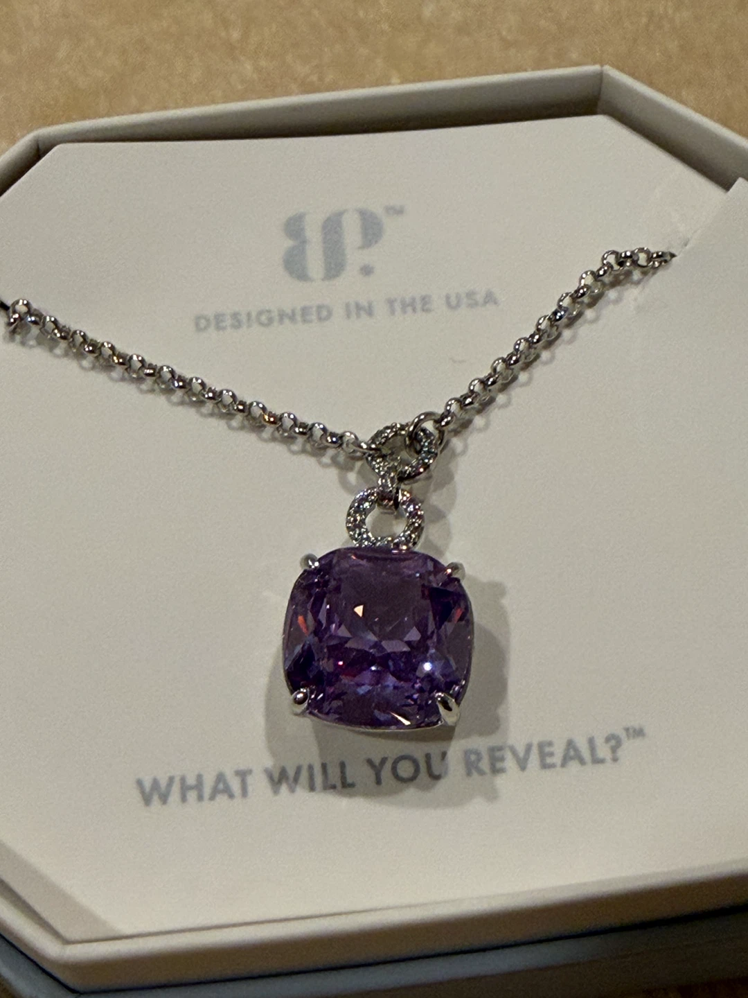 Bomb Party surprise jewelry necklace