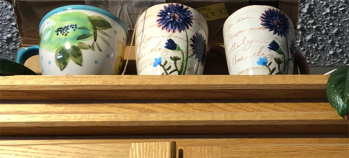 Set of 3 Decorative Mugs with Floral Design