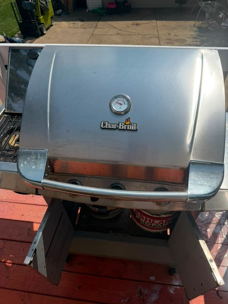 Char-Broil Designer Series Gas Grill with Side Burner