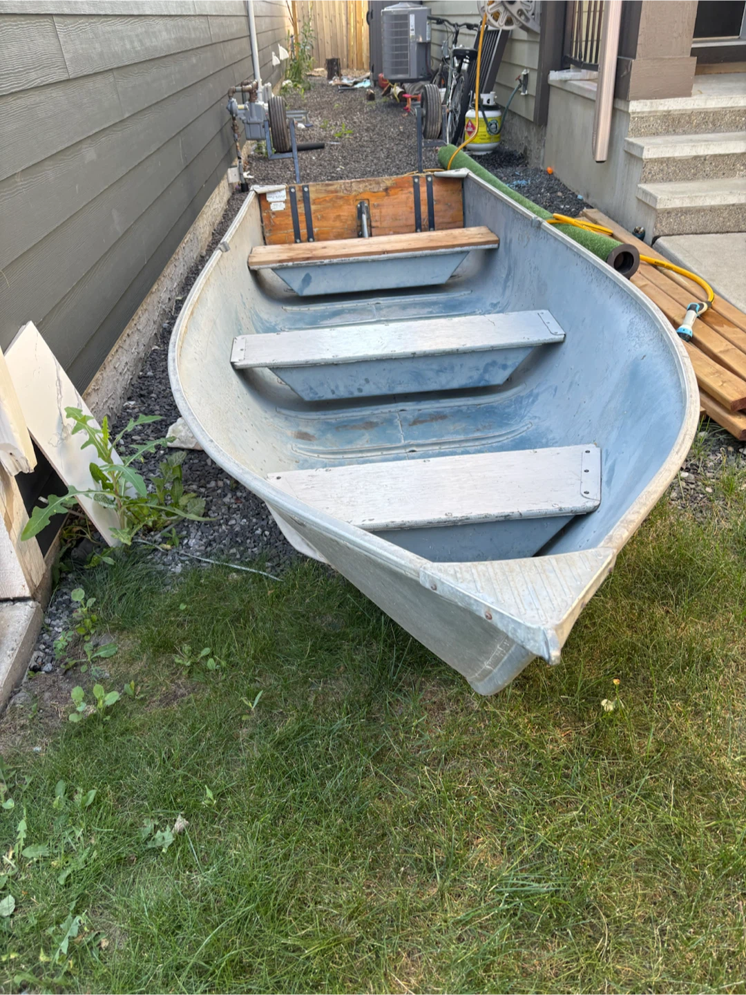 Can. Boat Mfg. Ltd. Cartop 12' Boat - photo 4