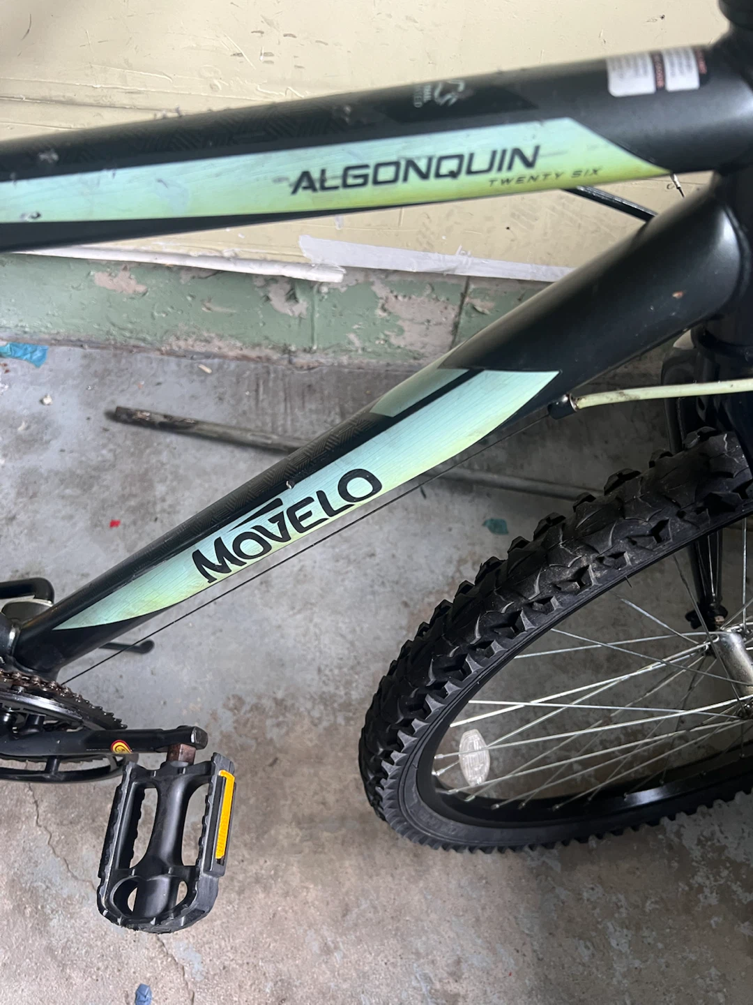 Movelo  Algonquin 26" Mountain Bike