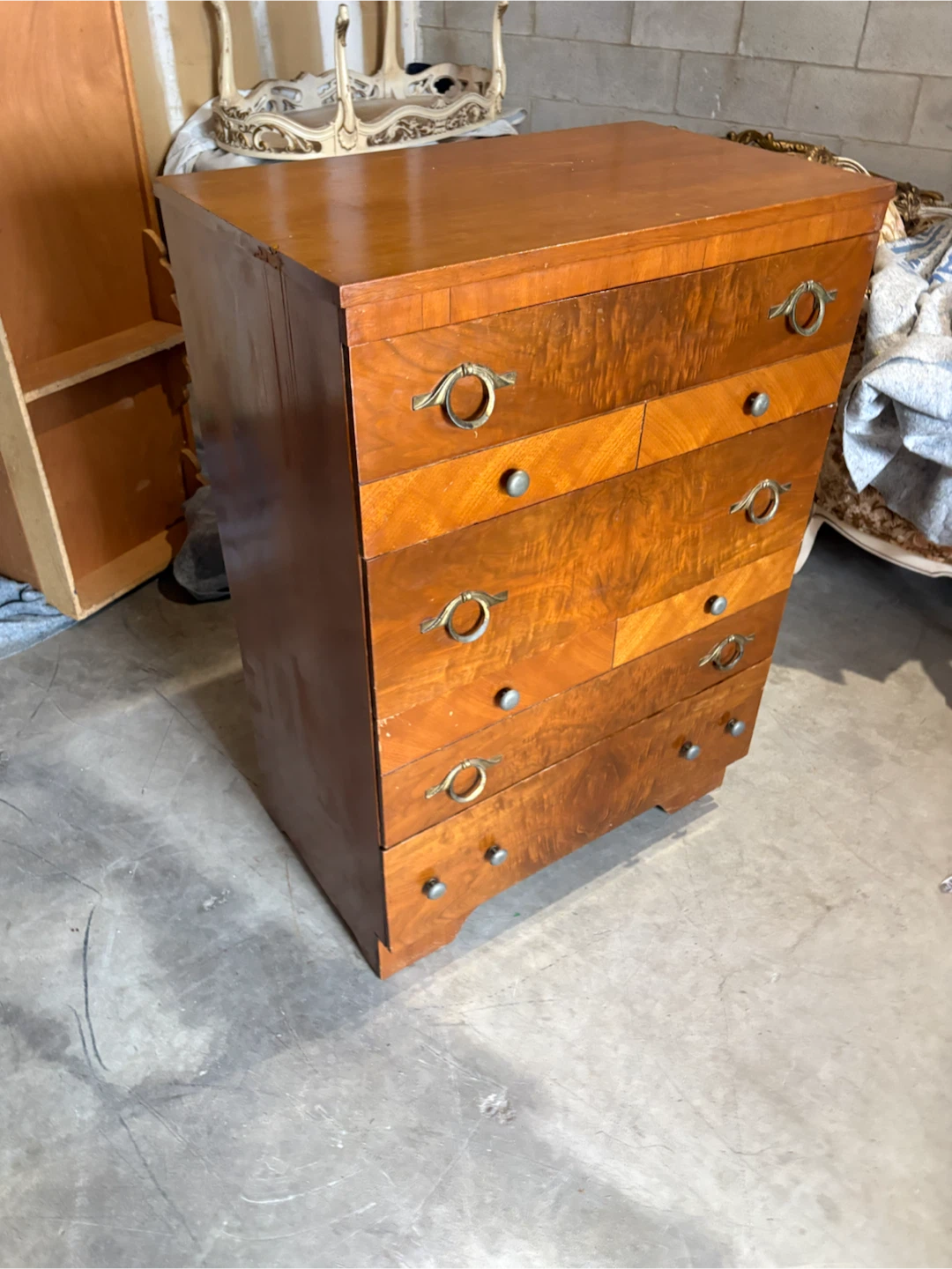 Free delivery used antique Vintage wooden dresser - photo 3
