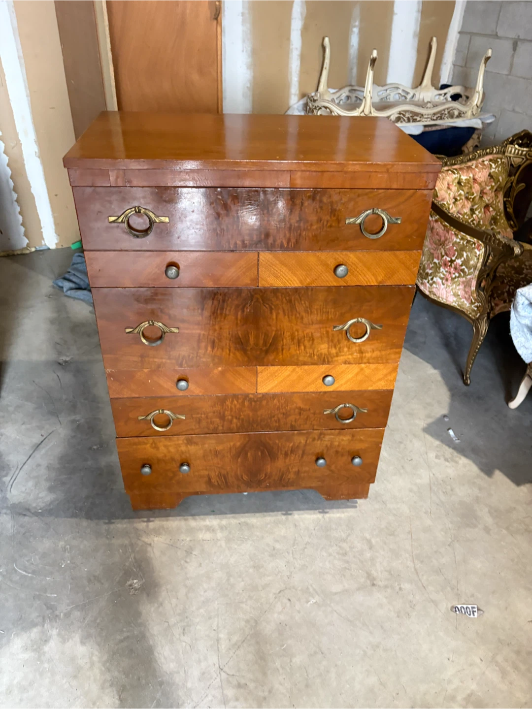 Free delivery used antique Vintage wooden dresser - photo 4