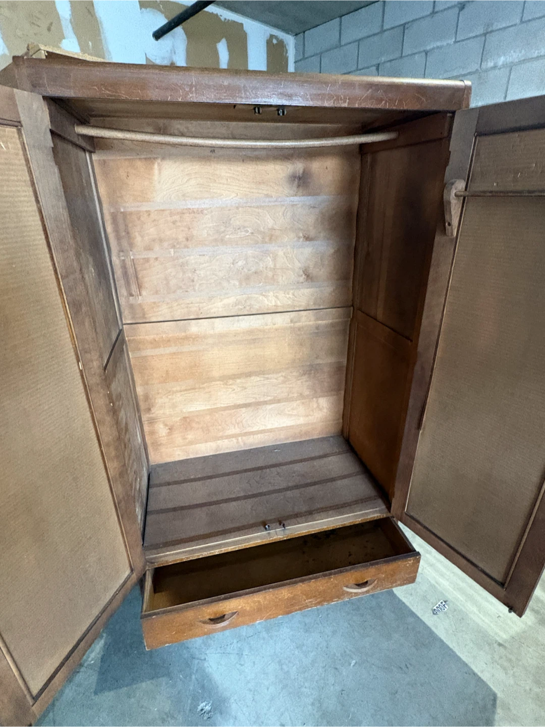 Free delivery used antique Vintage Wooden Wardrobe Armoire - photo 4