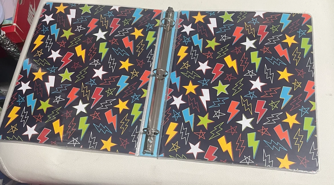 Binder with Stars and Lightning Bolts - photo 3