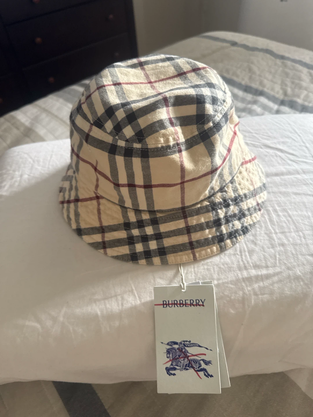 Burberry Classic Bucket Hat - Size L