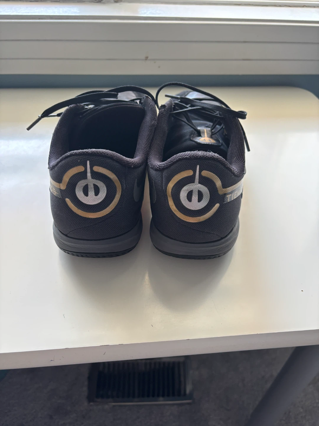 Nike Tiempo Indoor Soccer Shoes, size US 11 (evro 43) - photo 3