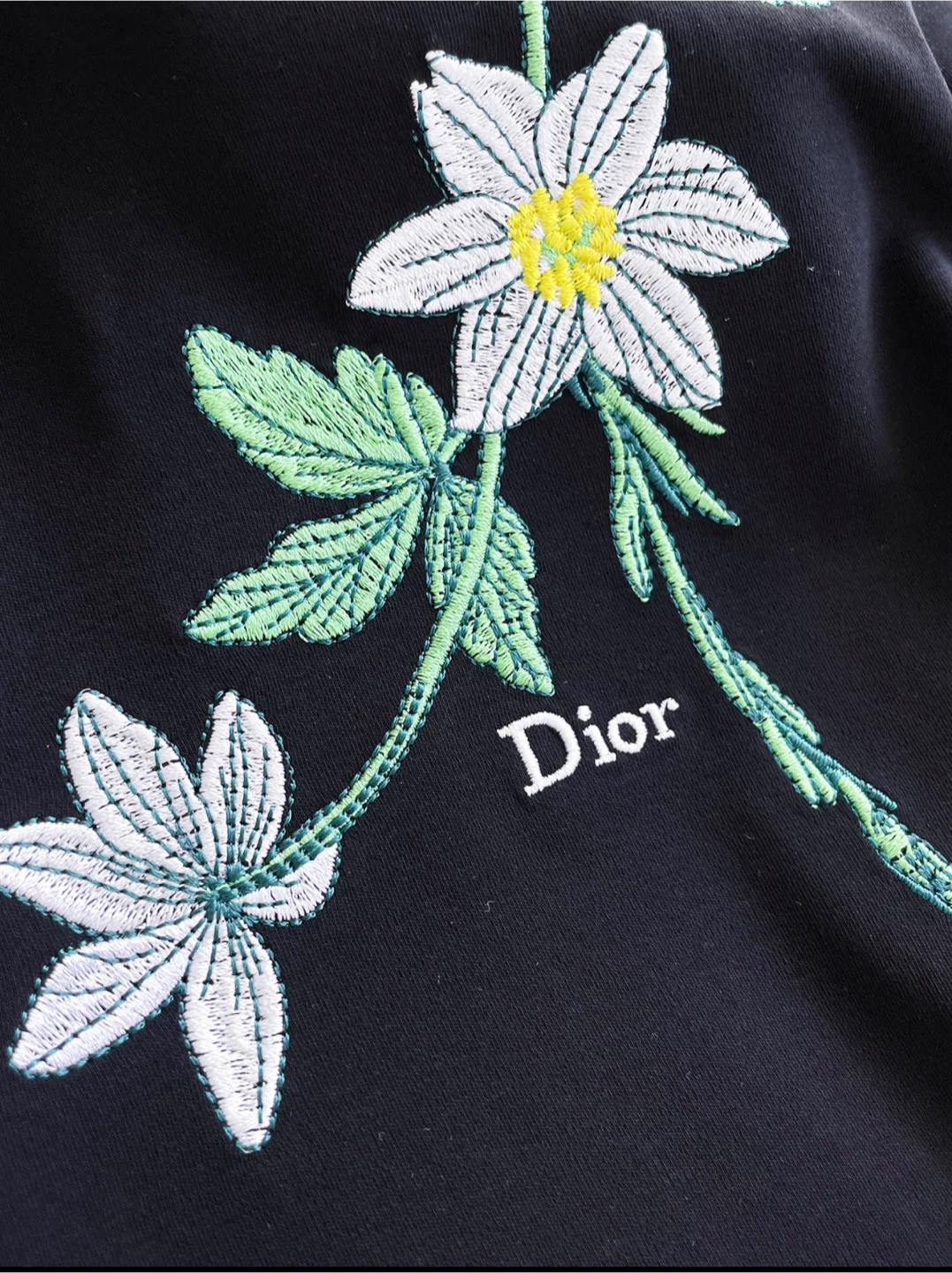 Dior Black Embroidered Flower T-Shirt - Size L - photo 4
