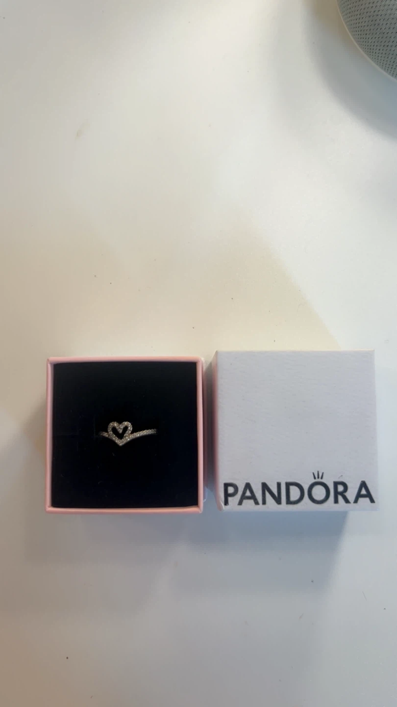 Pandora Sparkling Heart Ring