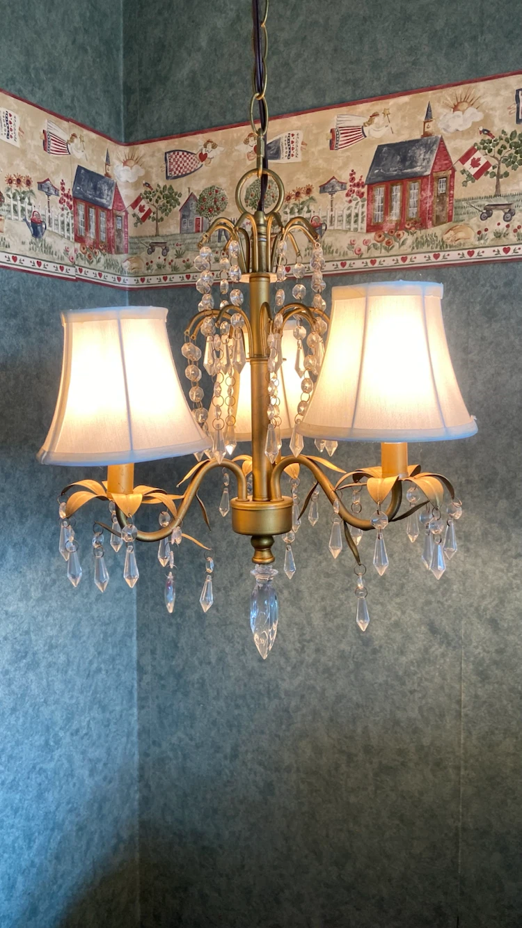 Gold Chandelier Lamp with Crystal Accents - photo 2