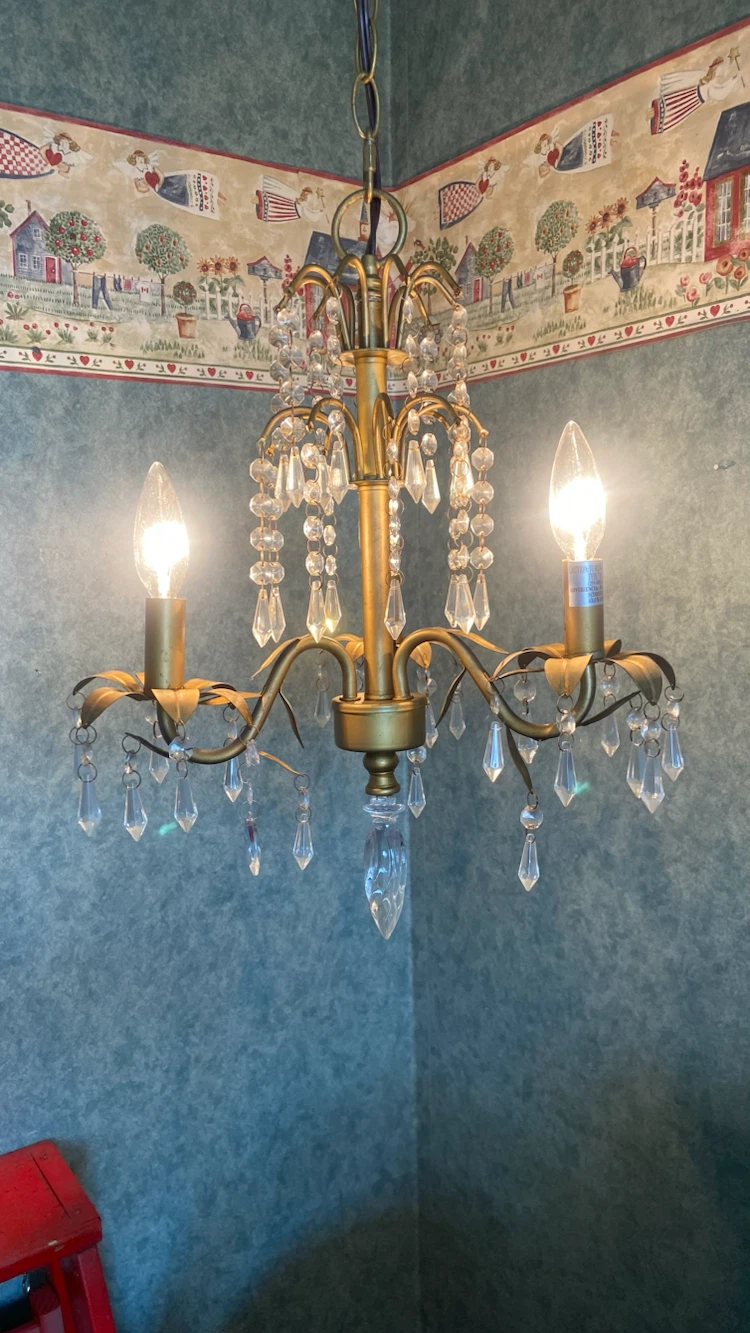 Gold Chandelier Lamp with Crystal Accents - photo 3