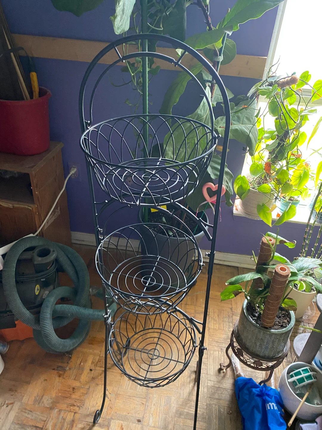 Black Metal 3-Tier Plant Stand