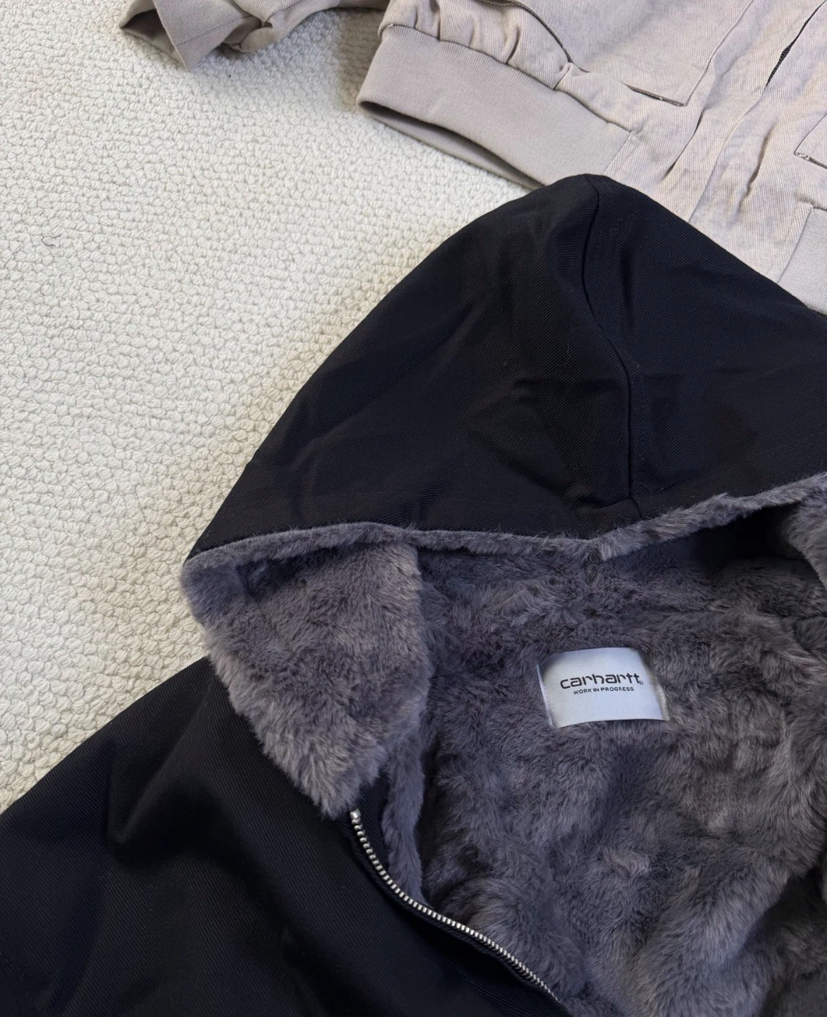 Carhartt Black Hooded Winter Jacket - photo 2