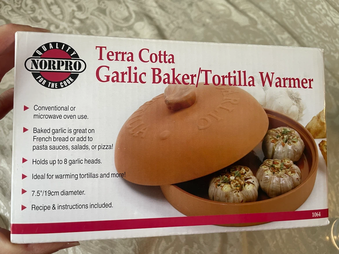 NEW! Norpro Terra Cotta Garlic Baker Tortilla Warmer 7.5 Inch - photo 2
