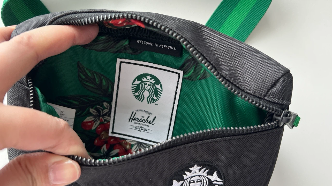 Auth Herschel Starbucks Hip Bag - photo 4