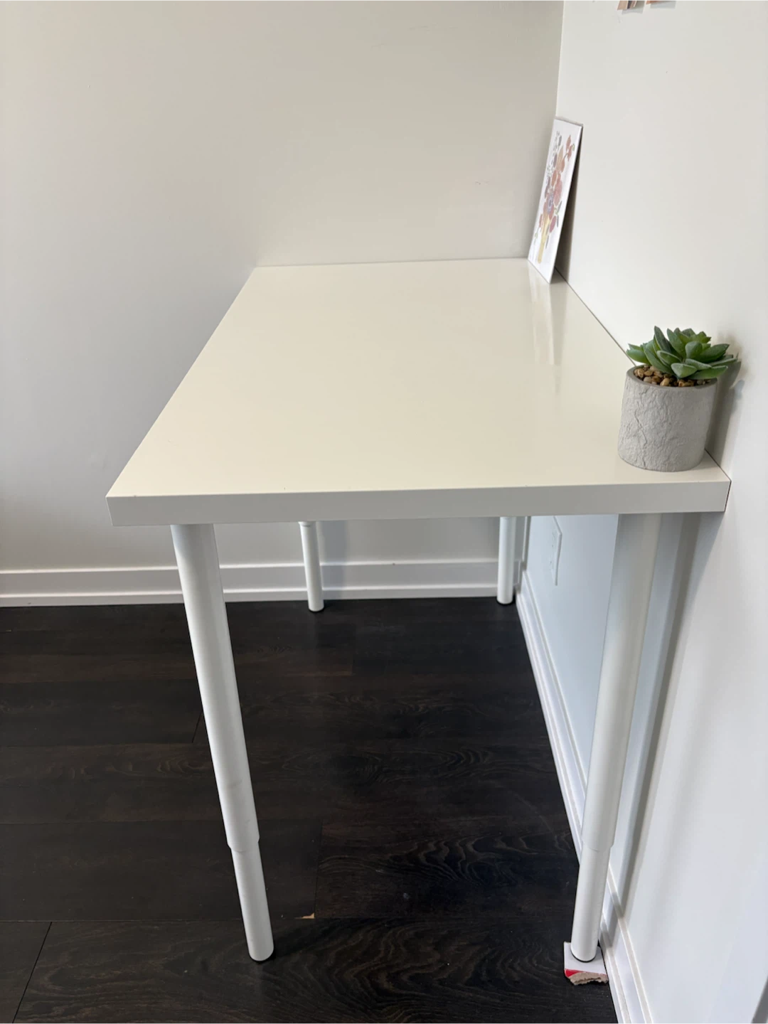 White Desk