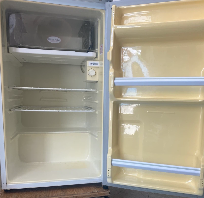 small FRIDGE - photo 2
