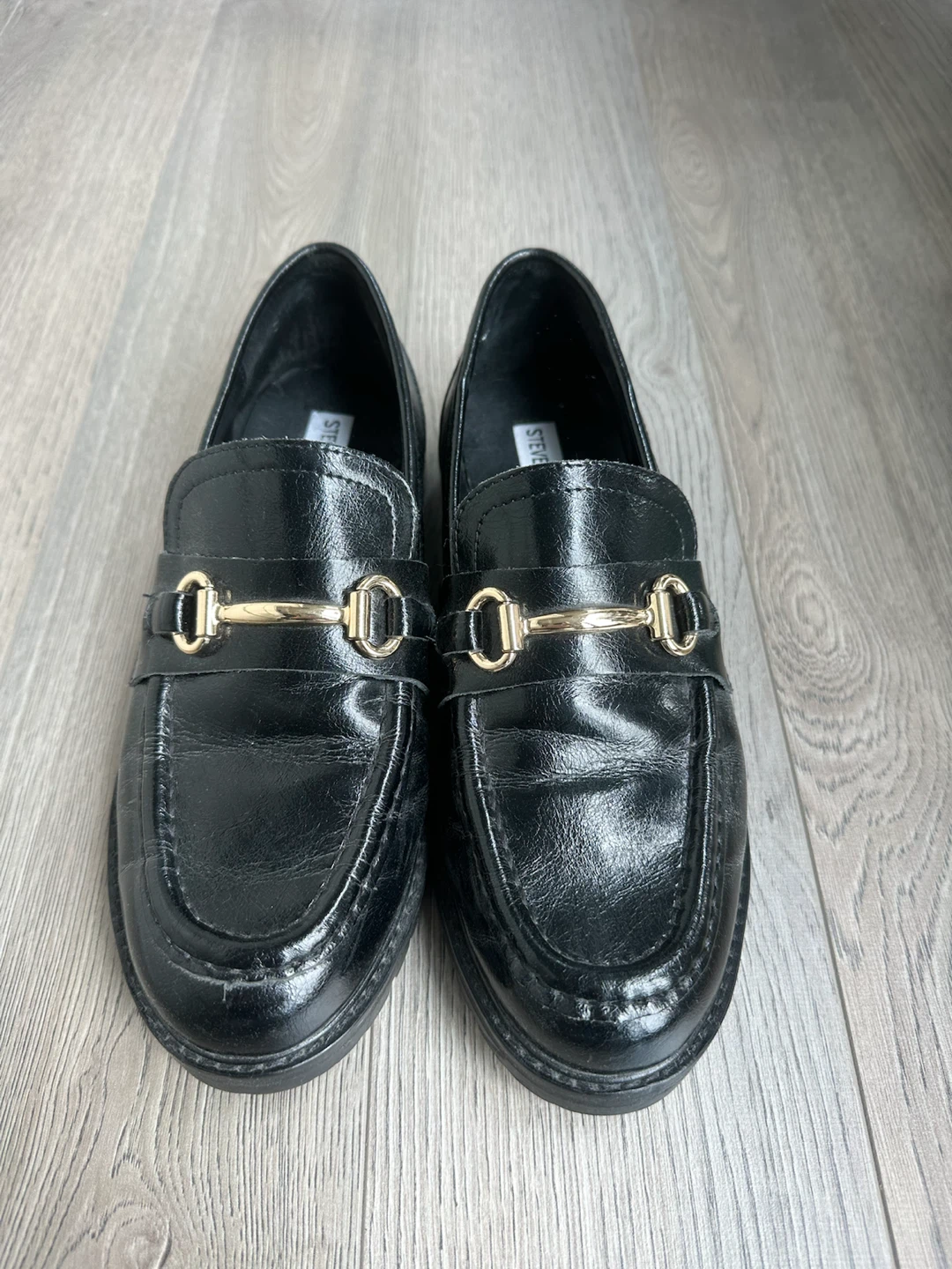 Steve Madden Black Loafers with Gold Bit - photo 3