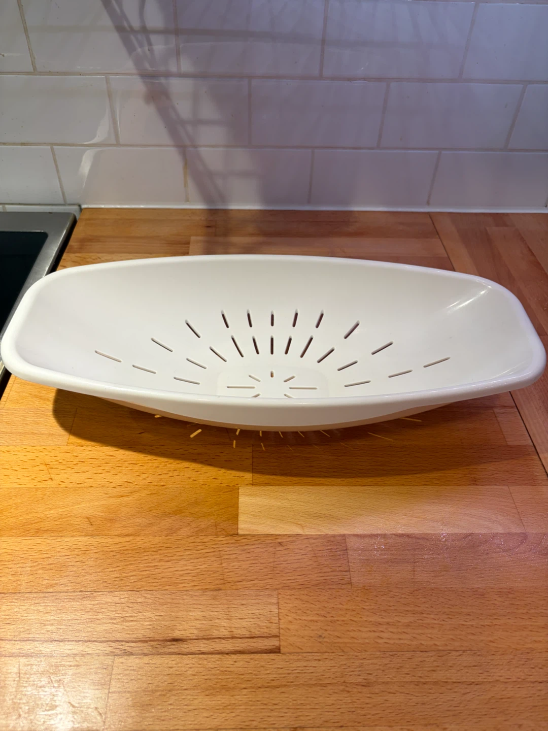 White Plastic Colander Strainer