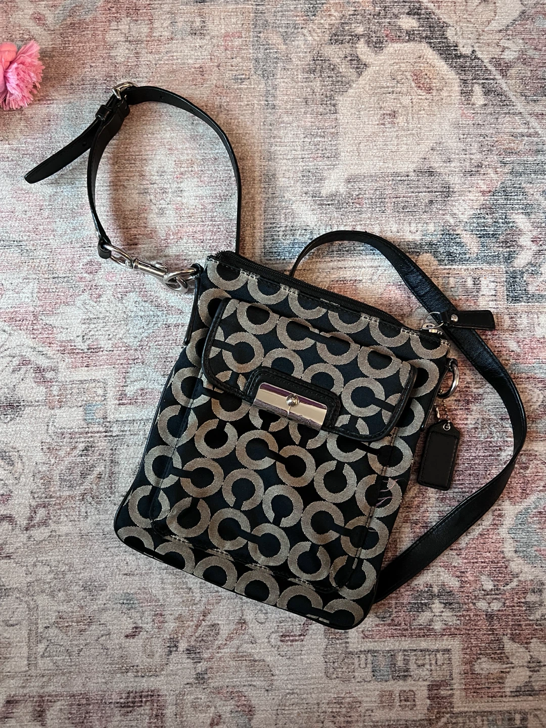 Coach Signature C Shoulder Bag