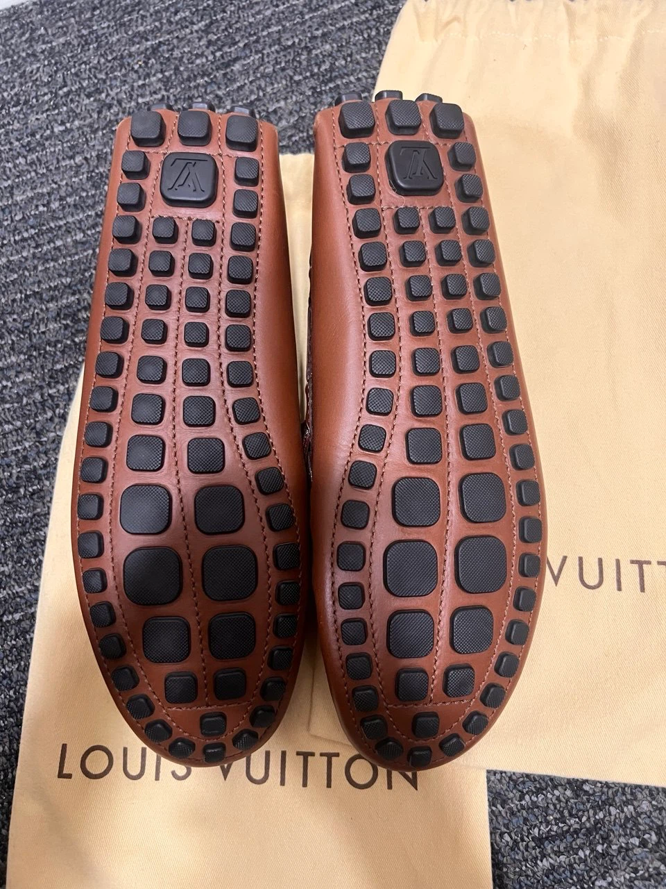 Louis Vuitton Driving Loafers - Brown Leather - photo 4