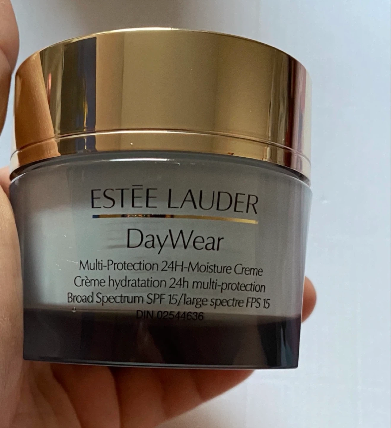 Estée Lauder DayWear Multi-Protection 24H Moisture Creme SPF 15 - photo 3
