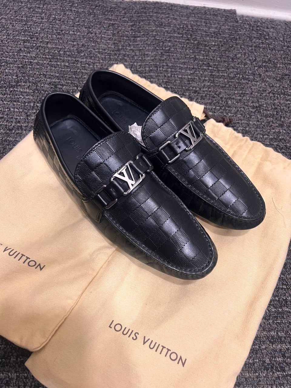 Louis Vuitton Black Loafers - photo 4