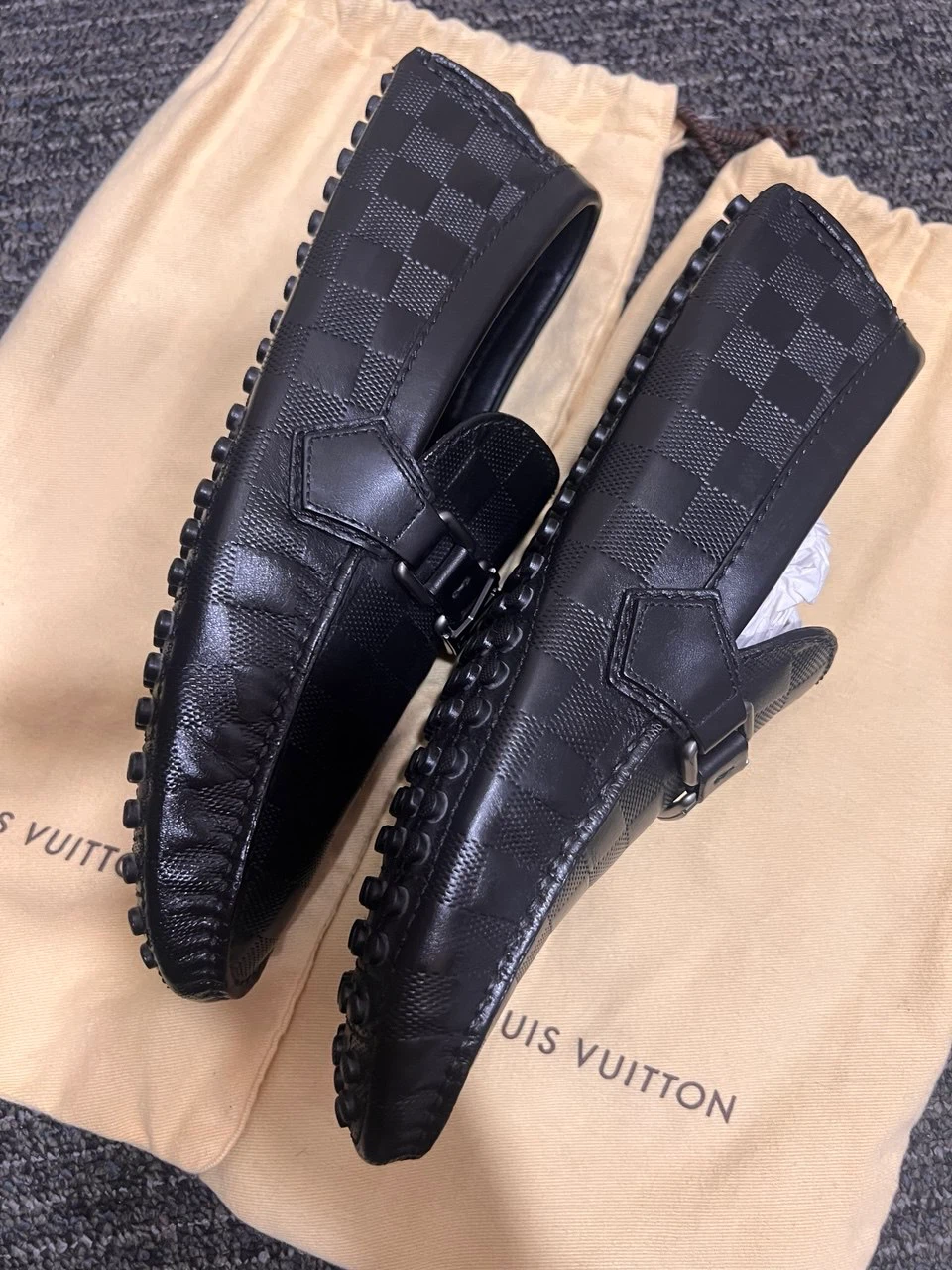 Louis Vuitton Black Loafers - photo 5