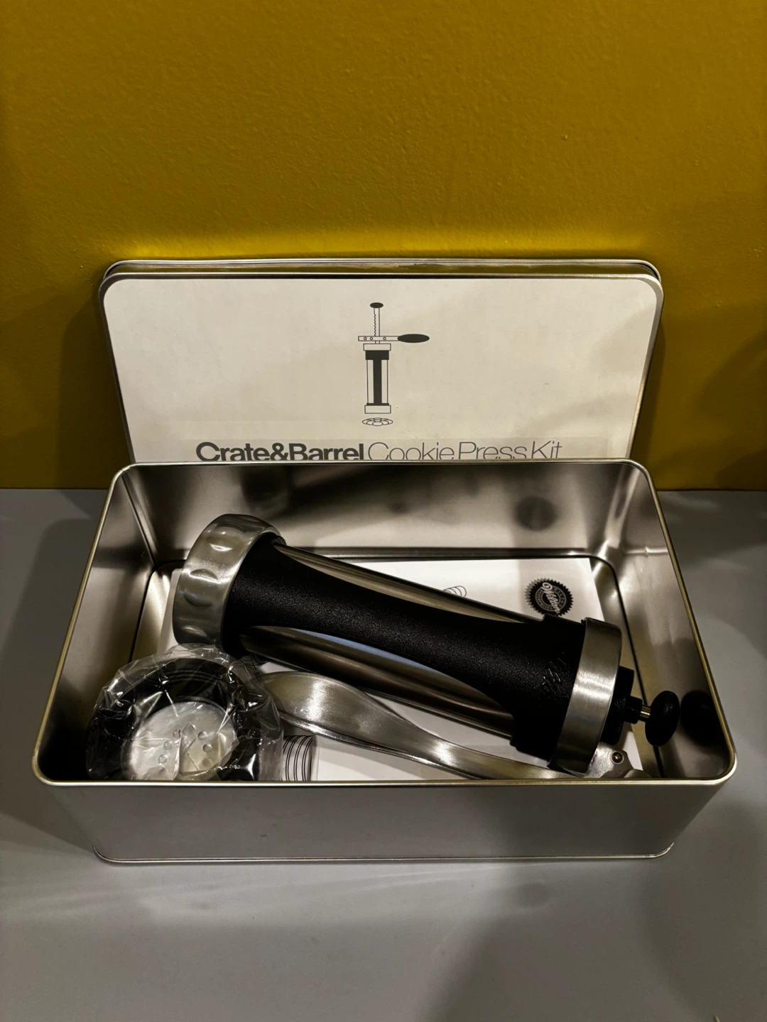 Crate & Barrel Cookie Press Kit - photo 2