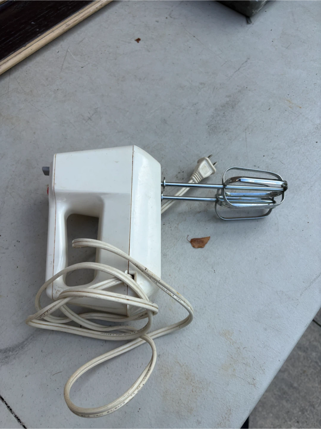 Sunbeam Hand Mixer - photo 2