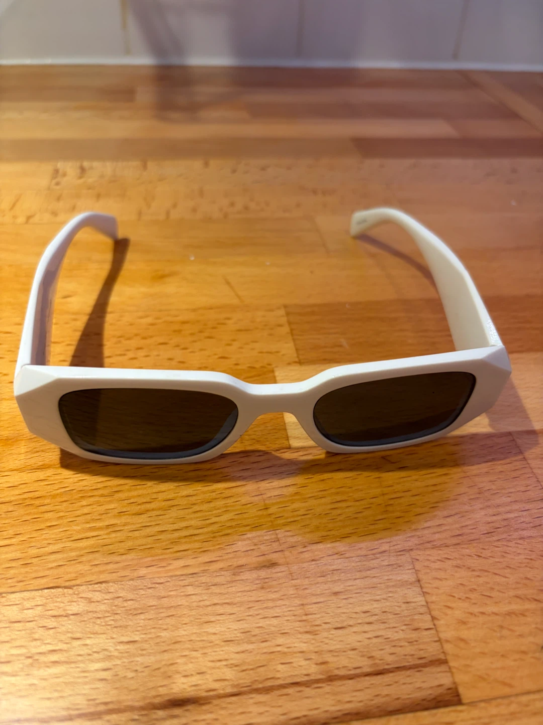 KITS White Sunglasses - photo 3