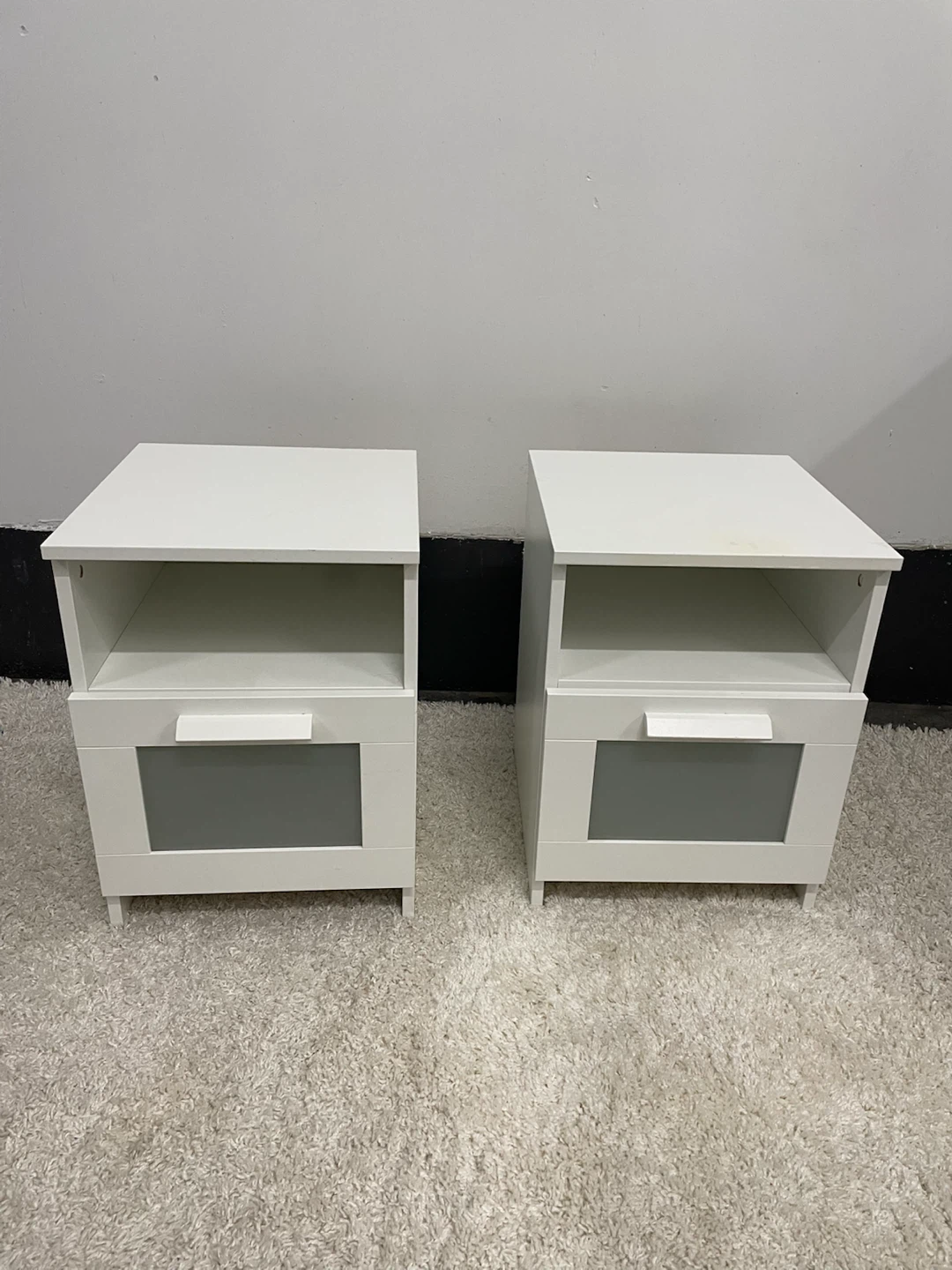 Two White Nightstands with Drawer