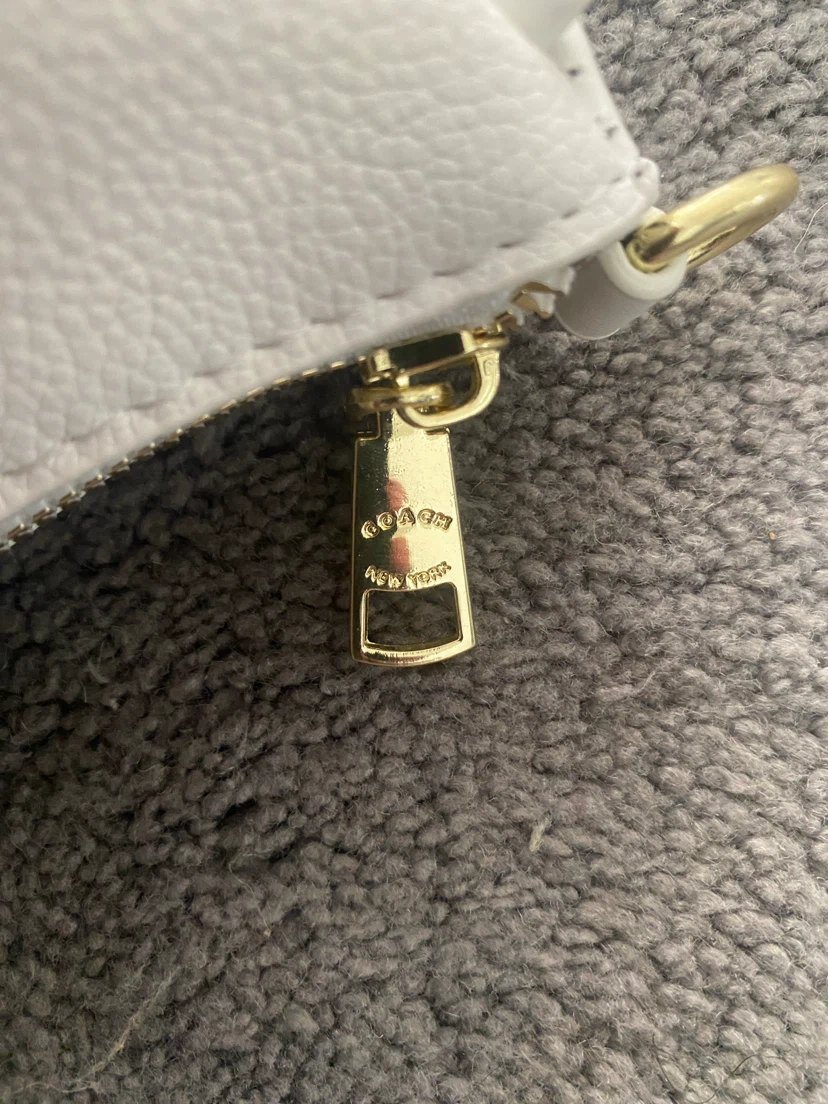 Coach White Leather Shoulder Bag - photo 4