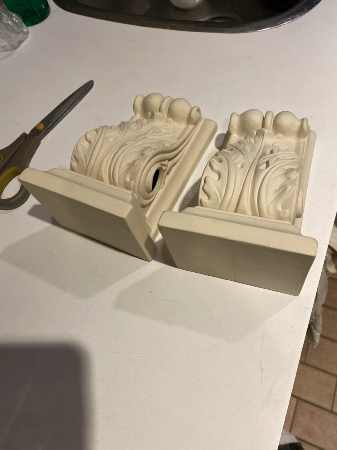 Set of 2 Decorative Corbel Shelf Brackets - photo 2
